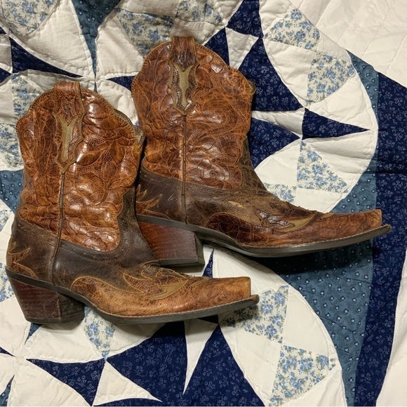 Ariat Dahlia Brown Leather Cowboy Boots - Picture 2 of 10